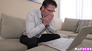 It Babe Fucks Her Boss