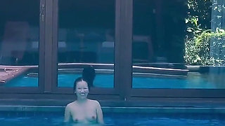 Lulu Wild Xoxo - Swimming Pool Fun