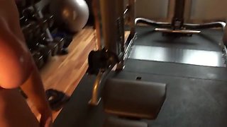 FIT blonde gets it in the gym