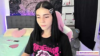 Romanian amateur webcam teen masturbate