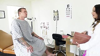 Glamour McKenzie and McKenzie's pegging smut