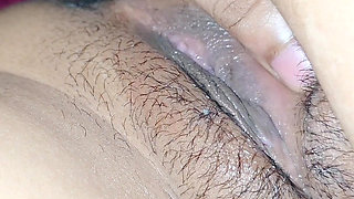 Desi Beautiful Girl Closeup Amazing Pussy Licking