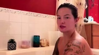 Fucking love this girl!!!!