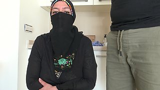 A Syrian Refugee Makes Her First Porn in France
