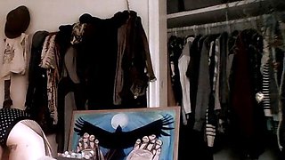 Hot amateur webcam teen masturbates for their fans