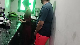 Ko Kitchen Me Hi Chod Diya