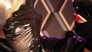 Slave Latex Training & Pegging by Two Dominatrices - Maîtresse Julia & Miss Lupa Mannara
