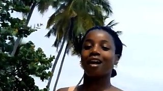 Public Flashing Of Big Natural Tits In The Moment Of Escape