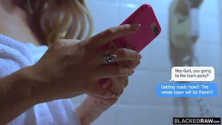 Skinny blonde beauty Haley Reed is getting crowded hard by BBC