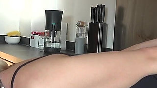 Lilly in: Hogcuff Challenge!