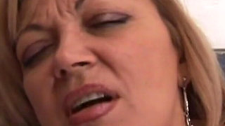 An Old-fashioned Grandma - Episode 2