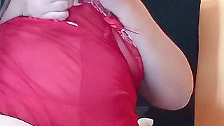 The Giantess Kelly Rough Sits on Her Tiny Sex Slave's Face