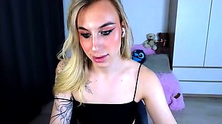 Dirty tranny webcam masturbation