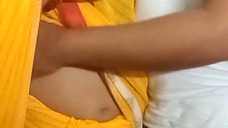 Indian Cute Bhabhi Having Romance