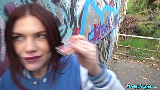 Amoral bimbo mind-blowing X-rated video