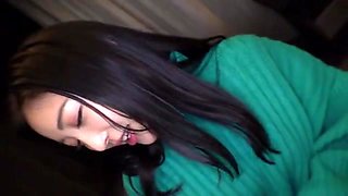 美形お姉さんがピストンで感じながらもビッチな痴女プレイ