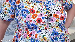 PRETTY BRA FOR AUNT JANES BIG BOOBS