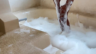 Play with Me in the Bath Tub