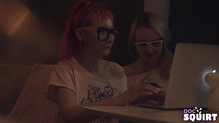 Horny Doc makes sexy beaut squirt and reach orgasm