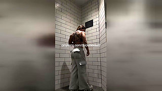 Leaking my Pussy on Tiktok: Naked Pussy for Followers