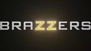 Sexy Buxom Inked Blonde MILF Kitana Montana Lets Her Masseur Fuck Her Up To Squirting Orgasm