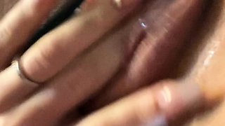 Pulled amateurs close up car sex