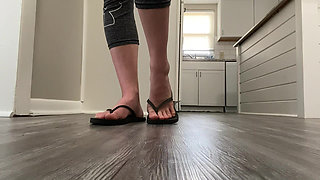 Flip Flop Modeling and Dangling Natural Toes