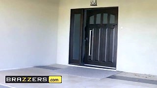 Kendra Lust Johnny Sins - fuck christmas part four - brazzers