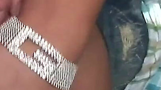 Brunette chick enjoys anal fuck in a car