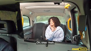 Mih Ninfetinha’s Brazilian Heat in Taxi Seduction