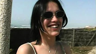 Videoteenage - Decibelle - On the beach and in the dunes.wmv