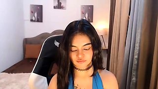 Love Chat Big Boobs Brunette Masturbating For Cam