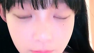 Pussy close up by slutty teen on cam