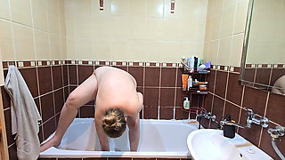 Busty BBW Shows Her Big Natural Tits and Shaves Her Pussy - Hot Shower