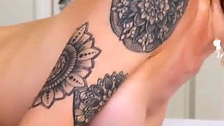 Ren Leon Was Such a Good Lay the First Time