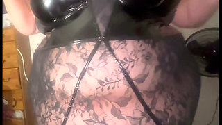 BBW Wife Shows Off Bottomless Throat