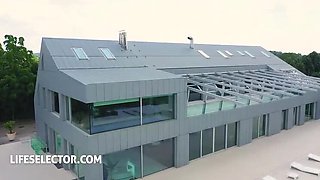 Big Ass Estate Agent Fucks Hard with Giant Cock - Blowjob & Huge Clit Action