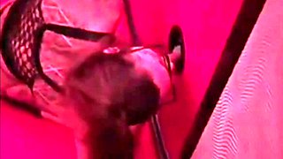 vidage de couilles au gloryhole