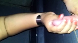 Svenska Hustruns Glory Hole Handjob