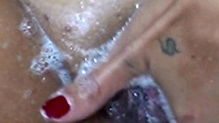 Watch Me Shaving Cunt in the Shower