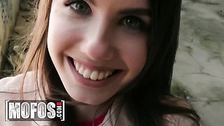 Elle Rose outdoor BJ