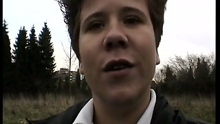 Amateur Lady From Germany Cumming in Close up Session