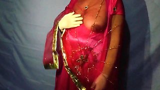 Indian cool damsel pounded while working in garb factory - clear English story