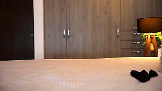 Big boobed Memphis Monroe masturbates in stocking