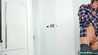 Josh Fucks His Arousing Girlfriend's Roommate Hungarian Roxy