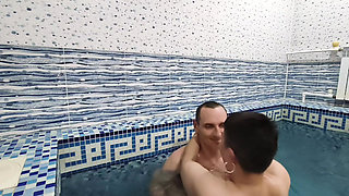 Sex in the pool