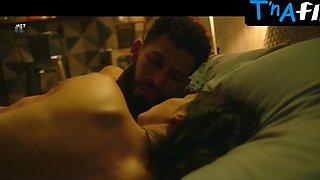 Debora Falabella Bootie, Milk cans Gig in Depois A Louca Sou Eu