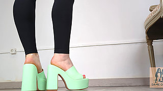 (669) Shoe Collection: Green Block Heel Mules - Dame Olga (4k)