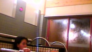 Amateur couple copulation on hidden cam