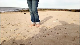 Walk On The Beach Ends With An Insertion In The Cock, Brunette, Big Ass, Busty, Big Cock, Man In Und